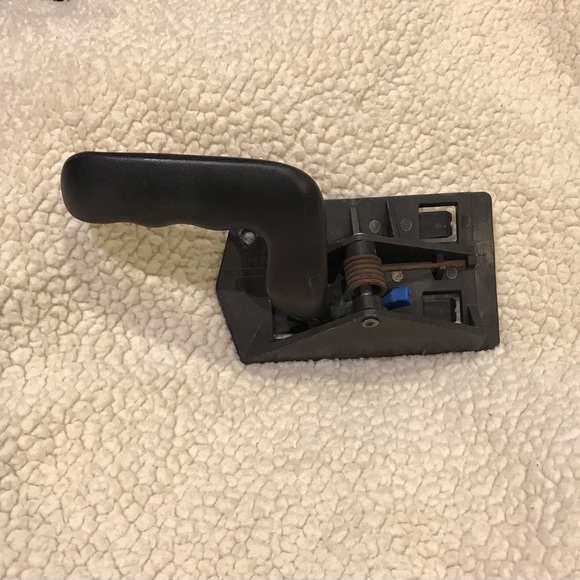 Chev Silverado Tahoe GMC Sierra Yukon Interior Door Handle 15029904  15057526 - Picture 7 of 15